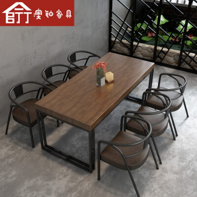 Nội Thất Thương Mại Mỹ AOB: Bộ Bàn Ghế Gỗ Nguyên Khối Cho Nhà Hàng và Quán Nướng