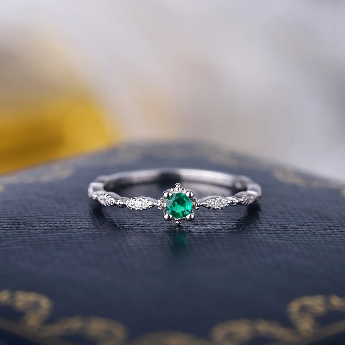Luxury-Four-Prong-Round-Oval-Emerald-Diamond-Couple-Ring-For-Women-100-Original-Sterling-Silver-Anniversary-1.webp