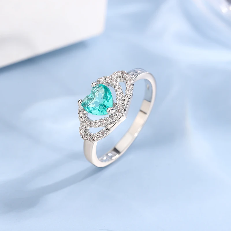 New-Fashion-Green-Zircon-Heart-shaped-Ring-for-Women-Luxury-Shiny-Crystal-Zircon-925-Silver-Ring-2.webp