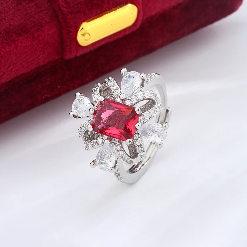 Premium-Sense-Fender-Princess-Square-Zircon-High-end-Flower-Shape-Zouju-Full-Diamond-Opening-Adjustable-Ring-2.webp