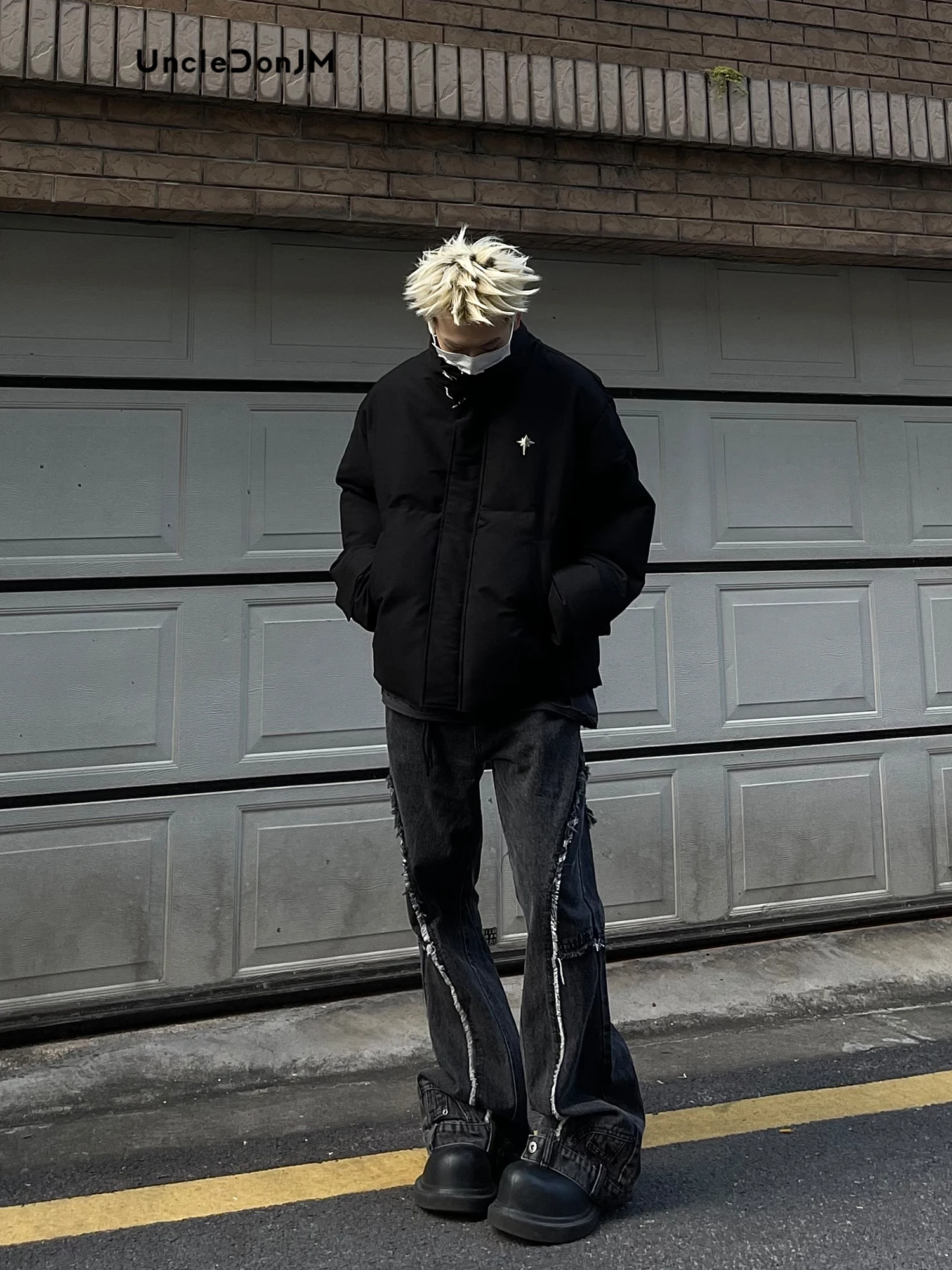 Vintage-Texture-Frosted-Stand-Collar-Bread-Jacket-Hip-Hop-Puffer-Jacket-Y2k-Winter-Snow-Jacket-Men-3.webp