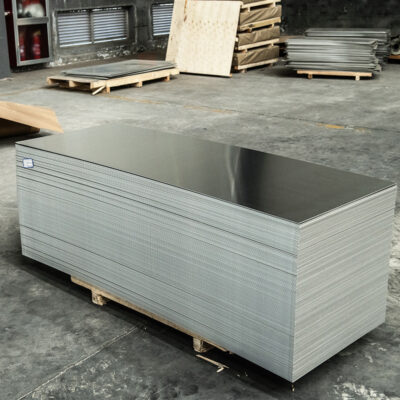 Giấy chứng nhận vật liệu tại chỗ của nhà máy nhôm mẫu miễn phí Tấm nhôm dày 2,5 chiều dài cố định Tấm nhôm phẳng mở
