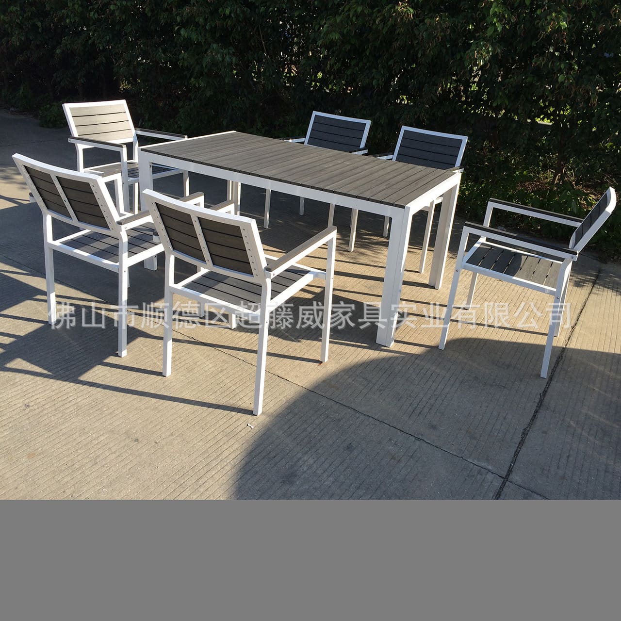 Bộ bàn ghế ngoài trời gỗ nhựa giải trí bộ ngoài trời bền đẹp, thân thiện môi  BGSV_1421