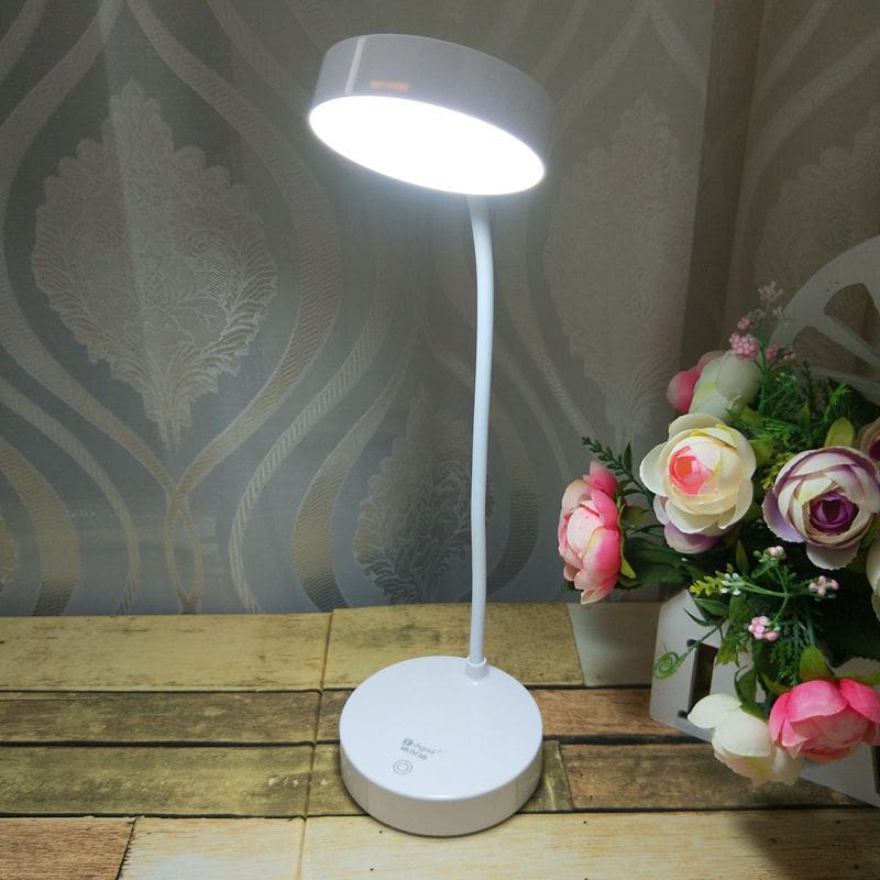 Nguồn hãng sản xuất đèn LED sinh viên bảo vệ mắt để bàn sạc USB cảm ứn - DDB-945