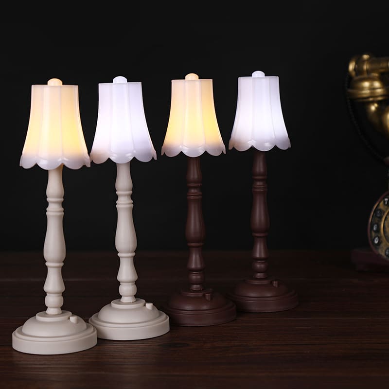 Châu Âu Mini Retro Đèn Ngủ Đầu Giường Đầu Giường Bảo Vệ Mắt Nhỏ Đèn Bà - DDB-976