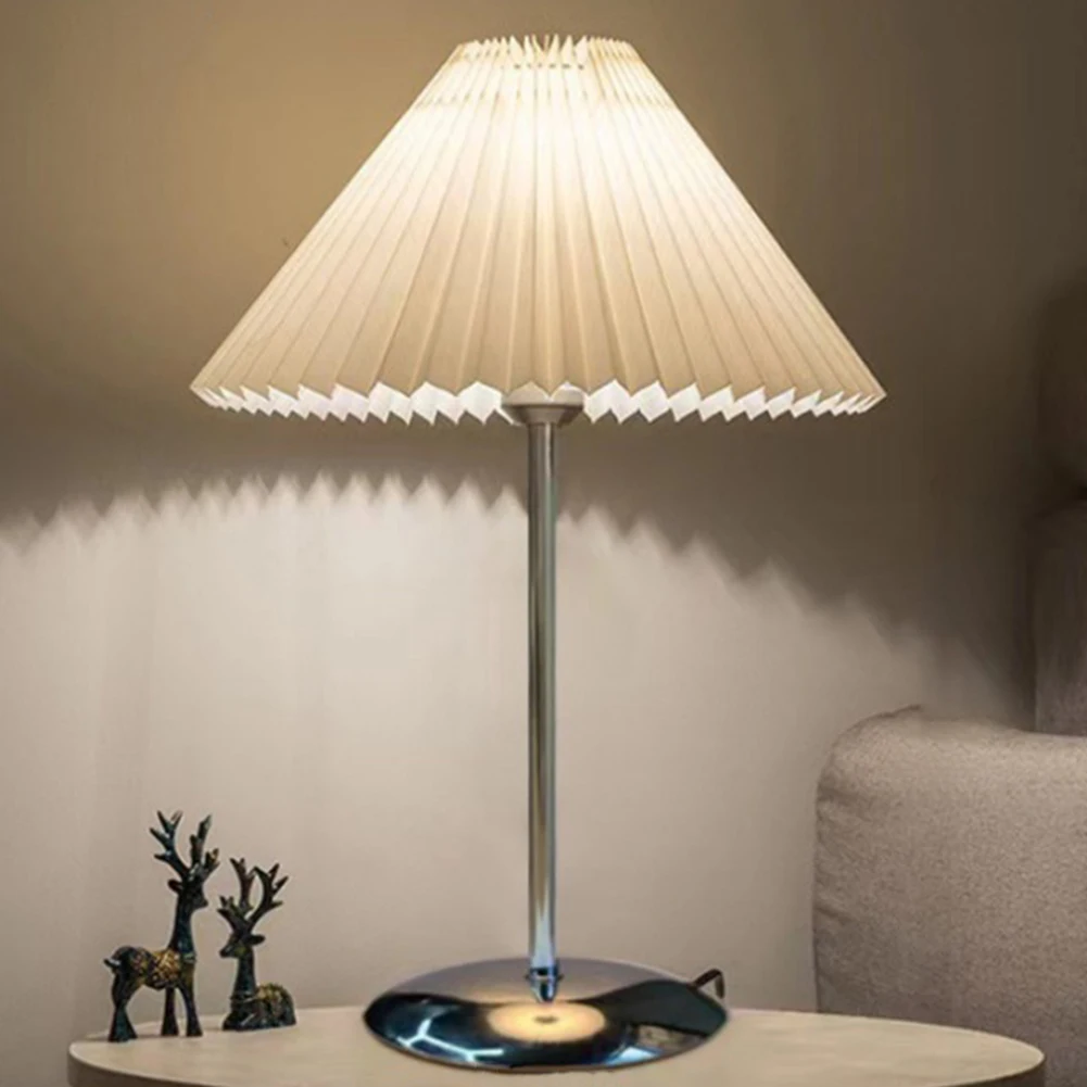 220V-Pleated-Table-Lamp-3-Way-Dimmable-Modern-Bedside-Lamp-with-Lampshade-Nightstand-Lamp-for-Living-2.webp