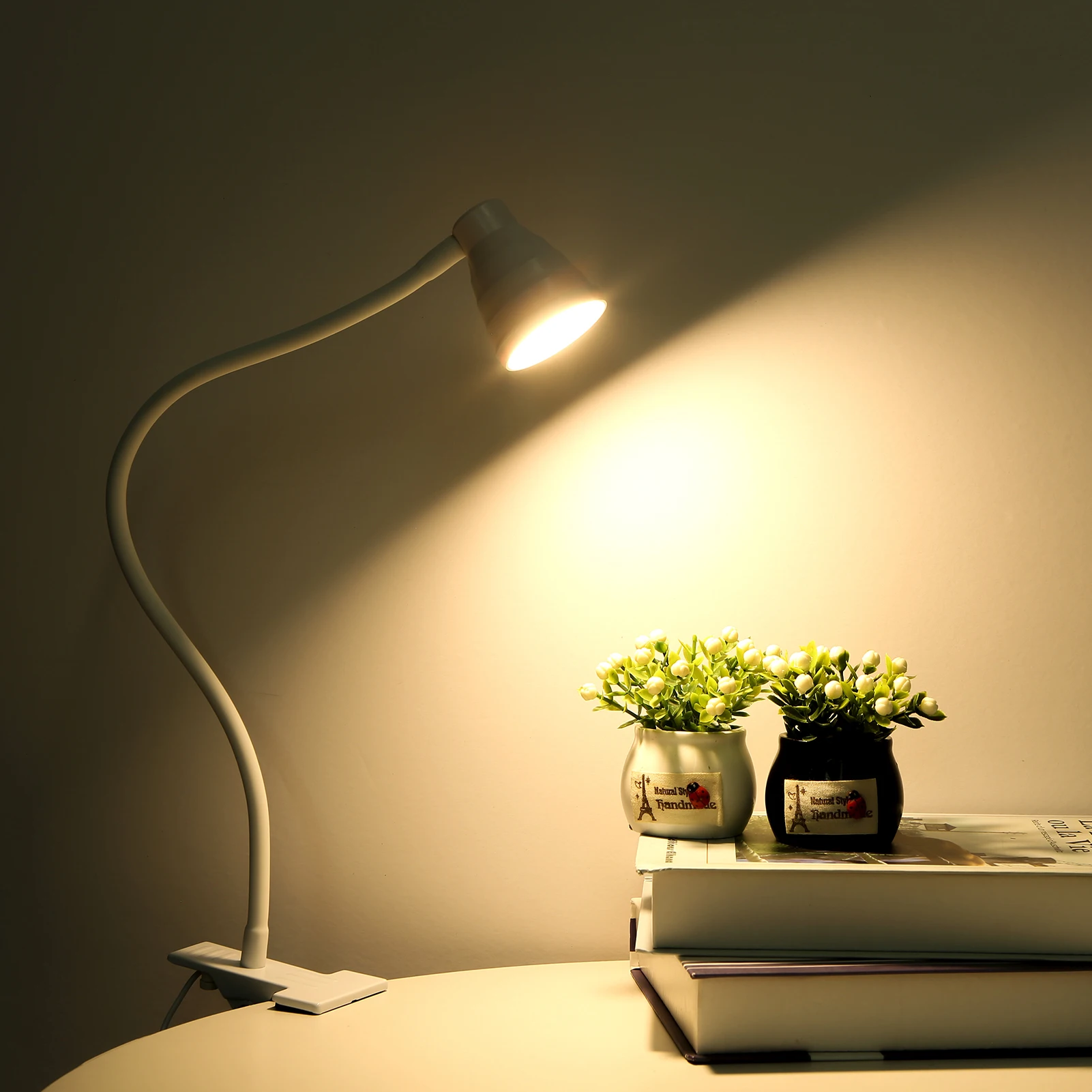 5W-Lamp-Table-Lamp-LED-Desk-Lamp-Eye-Protection-Lamp-USB-Reading-Book-Lights-Reading-Lamp-2.webp