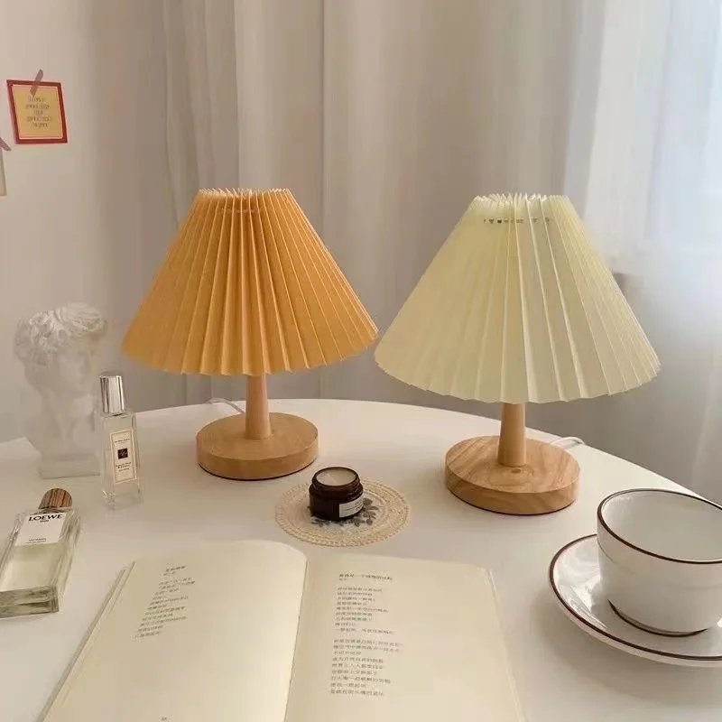 INS-Style-Pleated-Desk-Lamp-Portable-Folding-Lamp-Bedroom-Korean-Japanese-Nordic-Retro-Decorative-Bedside-Lamp-2.webp