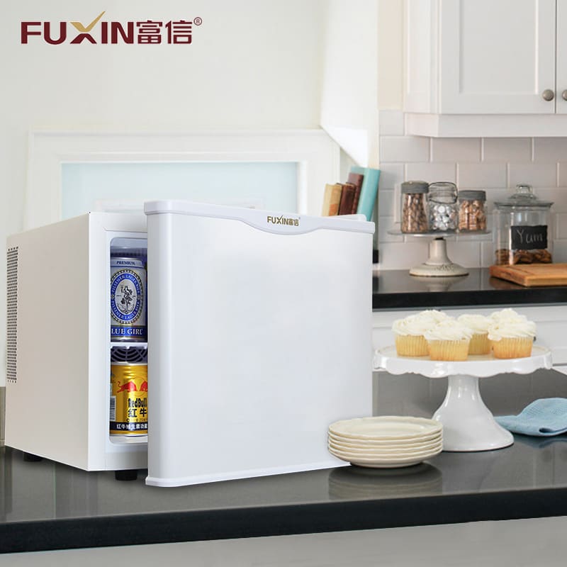Tủ lạnh mini ô tô tủ đông mini ba chiều chất lượng cho khách sạn MNB-563