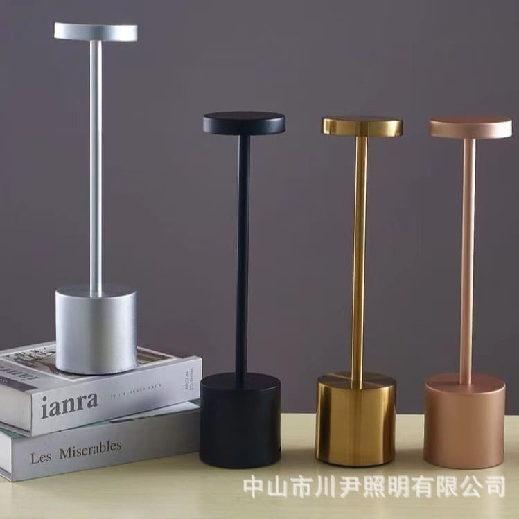 Nhà máy cung cấp trực tiếp thanh sắt Đèn bàn hình chữ I phong cách ret - DDB-879