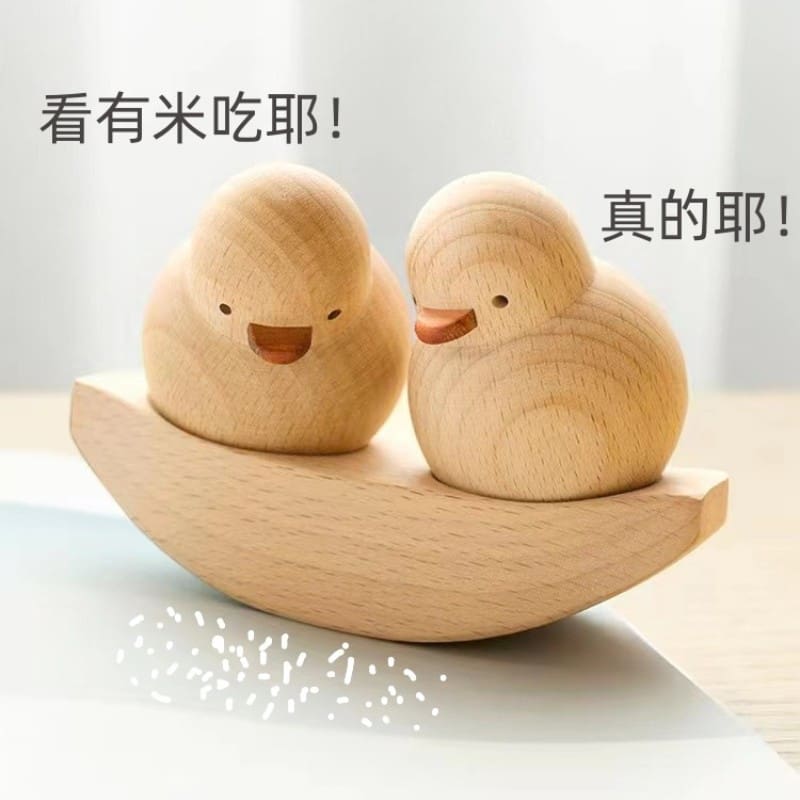 Cặp đôi sáng tạo đồ trang trí văn phòng máy ngoài trời bền đẹp, thân thiện mô nan