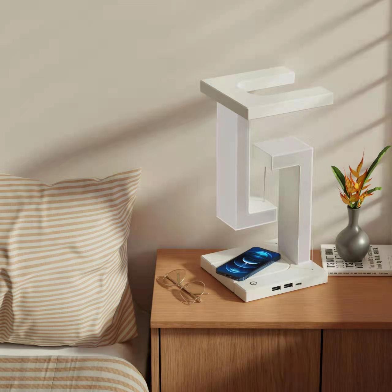 Mới treo chống trọng lực sạc không dây đèn bàn LED đèn sáng tạo nội th - DDB-872