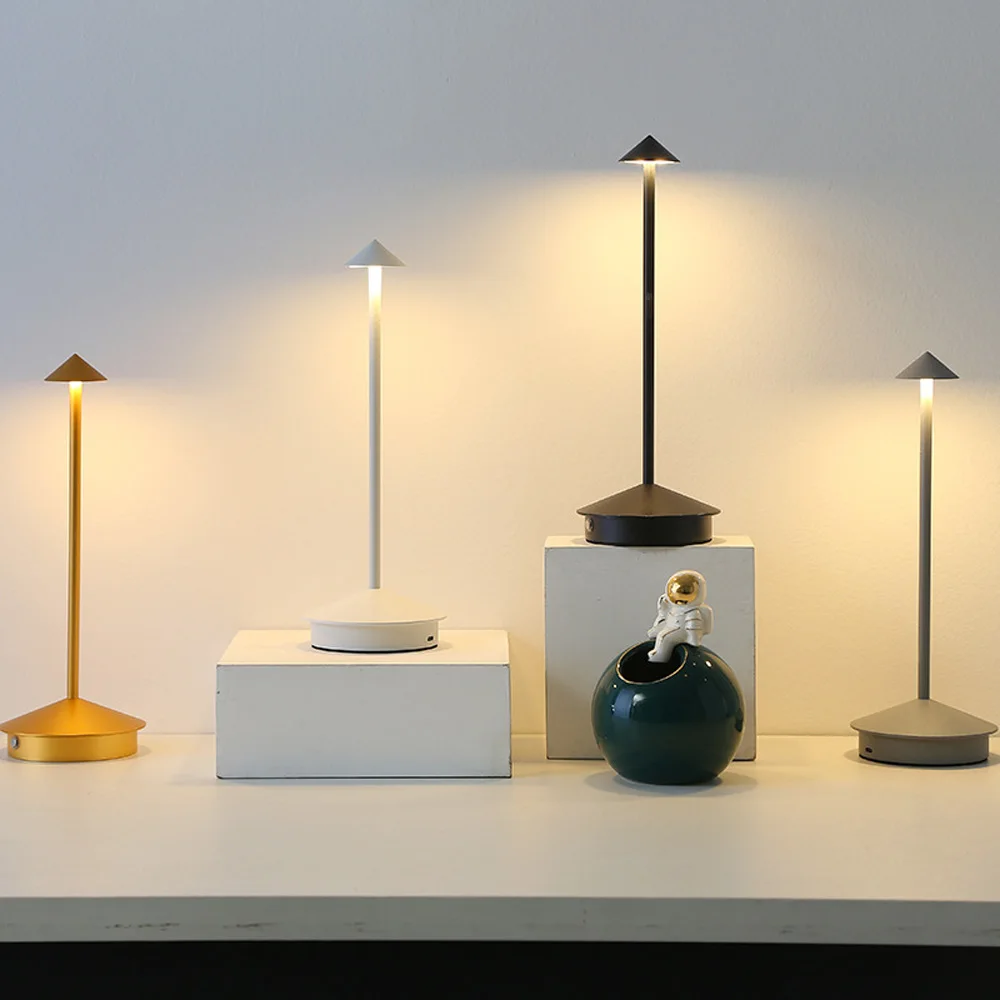 Đèn Sạc Sáng Tạo Cảm Ứng Đèn LED Cho Quán Cà Phê Phòng Ngủ Nhà Hàng Đè - DDB-416