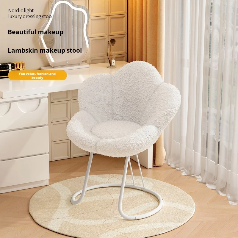 Bắc Âu Thịt Cừu len ghế phòng khách INS sang trọng xoay mềm mại Ghế bành phòng ngủ đọc sách trang điểm tựa lưng Phân đồ nội thất gia đình - Hình 3 Bắc Âu Thịt Cừu len ghế phòng khách INS sang trọng xoay mềm mại Ghế bành phòng ngủ đọc sách trang điểm tựa lưng Phân đồ nội thất gia đình - Hình 3