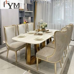 Bàn ăn mặt đá nhập khẩu.