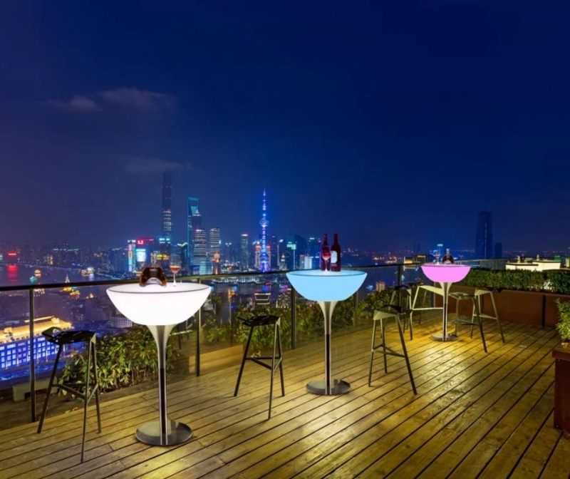 Bàn Đèn Led Phát Sáng Quầy Bar Ngoài Trời - Hình 2 Bàn Đèn Led Phát Sáng Quầy Bar Ngoài Trời - Hình 2