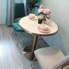 Bàn ghế Bắc Âu Bàn tròn nhỏ Bàn đàm phán sắt rèn đá cẩm thạch Bàn ghế quán cà phê quán trà sữa hiện đại Bàn phụ Bàn cà phê