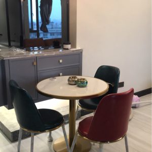 Bàn ghế Bắc Âu Bàn tròn nhỏ Bàn đàm phán sắt rèn đá cẩm thạch Bàn ghế quán cà phê quán trà sữa hiện đại Bàn phụ Bàn cà phê - Hình 2