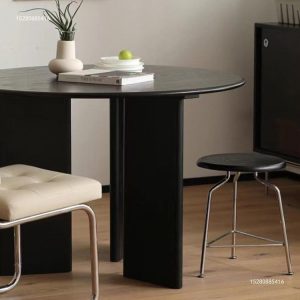 Bàn ghế Bắc Âu Đen Gỗ Chắc Chắn Bàn Tròn Quán Trà Sữa Quán Cà Phê Bàn Tròn Nhỏ Lưới Màu Đỏ Thời Trung Cổ Giải Trí Đàm Phán Bàn ghế - Hình 2
