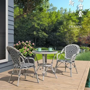 Bàn ghế ban công Phong cách Châu Âu ghế mây ba món đơn giản ban công màu trắng bàn ghế nhỏ lưới đỏ ngoài trời leisu - Hình 2