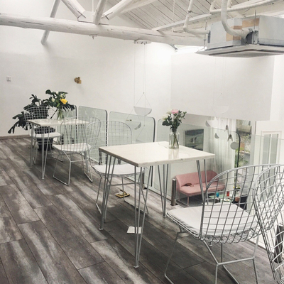 Bàn ghế Cửa hàng bánh Bắc Âu Bàn ăn Người đàn ông trắng Cafe Cửa hàng trà sữa Bàn ghế Món tráng miệng Phục vụ ăn uống Đơn giản Màu đỏ tươi Bàn ghế Cửa hàng bánh Bắc Âu Bàn ăn Người đàn ông trắng Cafe Cửa hàng trà sữa Bàn ghế Món tráng miệng Phục vụ ăn uống Đơn giản Màu đỏ tươi