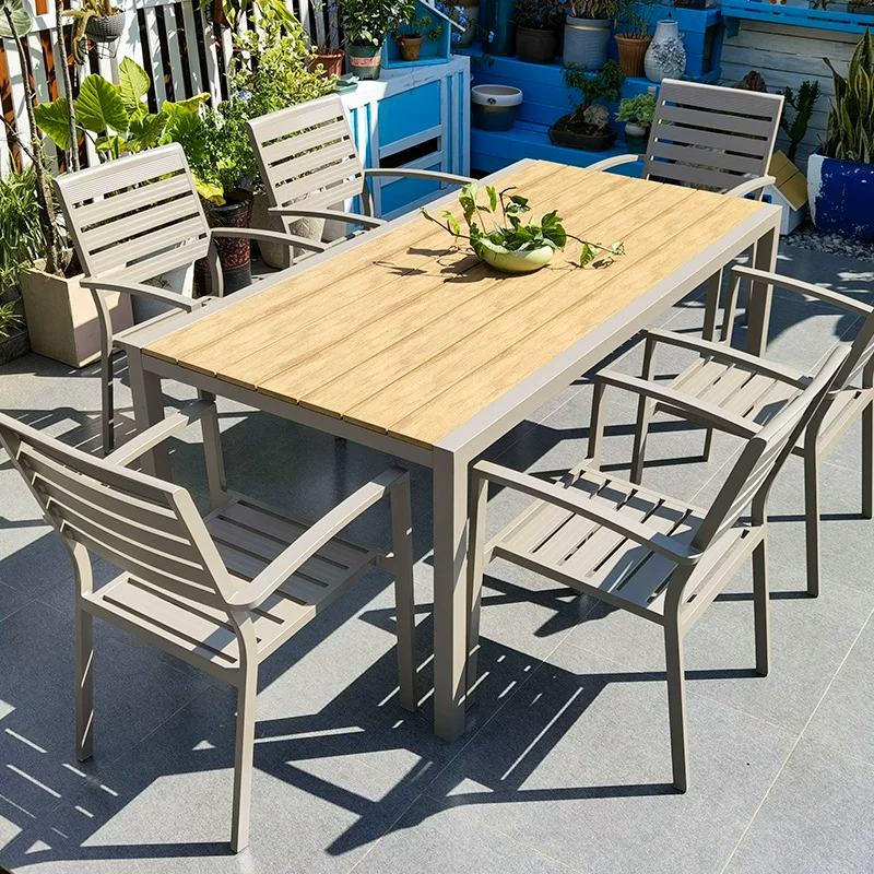 Bàn ghế gỗ nhựa ngoài trời cho sân vườn và biệt thự hiện đại Bàn ghế gỗ nhựa ngoài trời cho sân vườn và biệt thự hiện đại