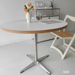 Bàn ghế Hôm nay nhà thời trung cổ Bàn ăn thép không gỉ Hàn Quốc blogger ins Bàn tròn cà phê nhà thiết kế Bàn đàm phán - Hình 2