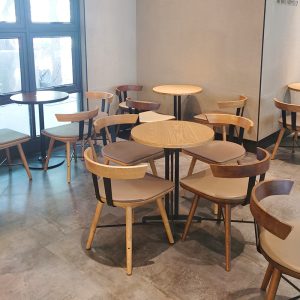 Bàn ghế Nhà Máy Trực Tiếp Bắc Âu Đơn Giản Gỗ Chắc Chắn Tựa Lưng Giải Trí Đàm Phán Cafe Quán Cà Phê Thương Mại Bàn Ghế Bộ - Hình 2