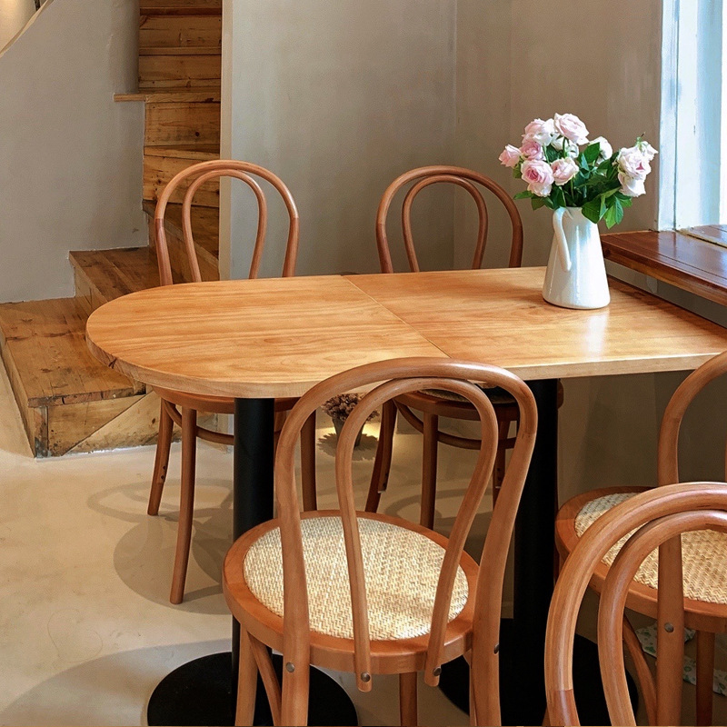 Bàn ghế Phong cách cổ điển Pháp Bàn ghế ăn bằng gỗ nguyên khối nhà hàng cafe lưới Bàn vuông màu đỏ trà sữa cửa hàng tráng miệng giản dị Bàn đàm phán Bàn ghế Phong cách cổ điển Pháp Bàn ghế ăn bằng gỗ nguyên khối nhà hàng cafe lưới Bàn vuông màu đỏ trà sữa cửa hàng tráng miệng giản dị Bàn đàm phán