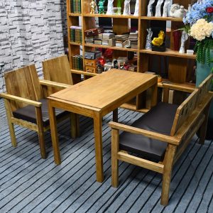 Bàn ghế quán cà phê cây du cổ điển công nghiệp quầy bar bán đồ ăn nhẹ phong cách cổ điển Bàn ghế nhà hàng thức ăn nhanh Bàn ghế cửa hàng mì cay cay