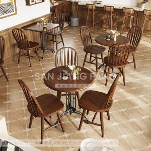 Bàn ghế Quán cà phê phong cách cổ điển Bàn ghế gỗ đặc Bàn thương mại lưới màu đỏ món tráng miệng ghế làm bánh Bàn nhà hàng phương Tây kiểu Pháp - Hình 4