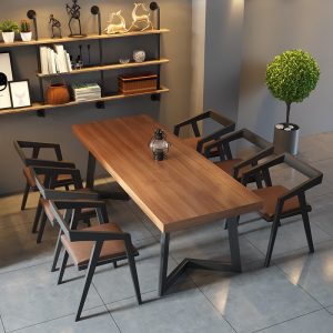 Bàn ghế Quán rượu phong cách cổ điển thanh gió công nghiệp quán cà phê nướng chủ đề nhà hàng phương tây Bàn ăn gỗ cứng và ghế