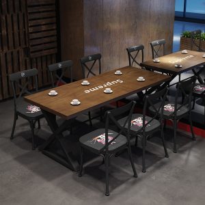 Bàn ghế Quán trà sữa Bàn ghế lưới sắt đỏ burger cửa hàng tráng miệng ngoài trời cafe sáng tạo Bàn ghế gió công nghiệp ngoài trời - Hình 3