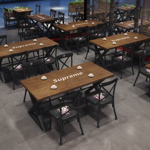 Bàn ghế Quán trà sữa Bàn ghế lưới sắt đỏ burger cửa hàng tráng miệng ngoài trời cafe sáng tạo Bàn ghế gió công nghiệp ngoài trời