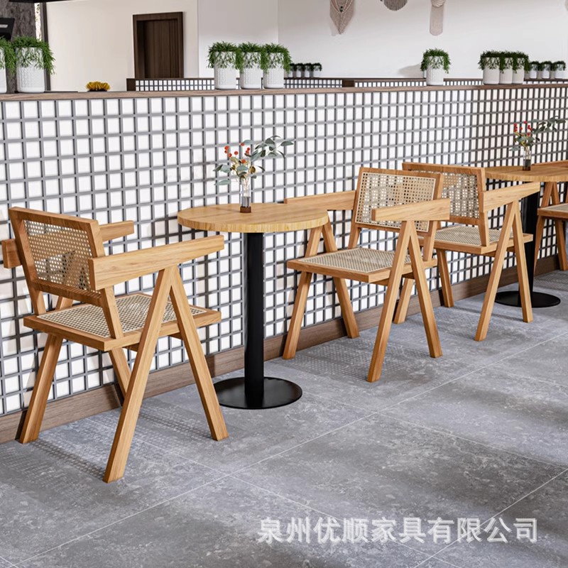 Bàn ghế Quán trà sữa nổi tiếng Bàn ghế gỗ đặc phong cách cổ điển kiểu Mỹ quán cà phê nhà hàng thanh giải trí dựa vào tường ghế ăn mây - Hình 3 Bàn ghế Quán trà sữa nổi tiếng Bàn ghế gỗ đặc phong cách cổ điển kiểu Mỹ quán cà phê nhà hàng thanh giải trí dựa vào tường ghế ăn mây - Hình 3