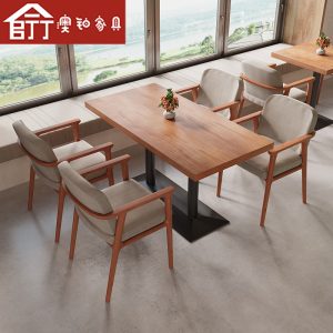 Bàn ghế Úc Bạch kim Khách sạn hiện đại đơn giản Căng tin Bàn ăn bằng gỗ nguyên khối Quán trà sữa thương mại Bàn ghế Đàm phán Bàn cà phê Bàn vuông Bàn bar - Hình 2