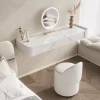 Bàn trang điểm Treo Bàn Trang Điểm Phòng Ngủ Chính Hiện Đại Tối Giản Treo Tường Bàn Trang Điểm Da Đá Tủ Tủ Quần Áo