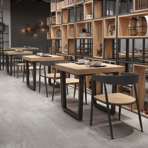 Bàn vuông gỗ đặc Mỹ quán cà phê quán trà sữa Bàn ghế Bàn vuông sắt rèn đơn giản nhà hàng Bàn ghế ăn 1082 - Hình 4