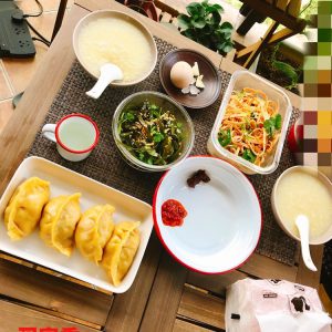 Bộ bàn ghế gấp ngoài trời gỗ nguyên khối giải trí Bàn ban công phòng nhỏ Bàn cà phê nhỏ Bàn vuông Bàn ăn đôi phong cách - Hình 4
