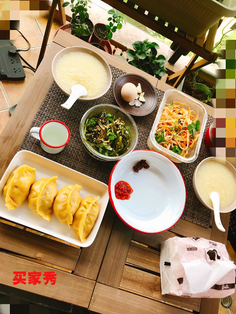 Bộ bàn ghế gấp ngoài trời gỗ nguyên khối giải trí Bàn ban công phòng nhỏ Bàn cà phê nhỏ Bàn vuông Bàn ăn đôi phong cách - Hình 4 Bộ bàn ghế gấp ngoài trời gỗ nguyên khối giải trí Bàn ban công phòng nhỏ Bàn cà phê nhỏ Bàn vuông Bàn ăn đôi phong cách - Hình 4