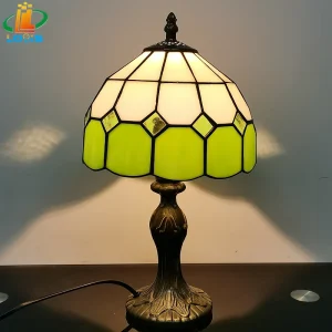Đèn 20CM Châu Âu Đơn Giản Kính Màu Lưới Đèn Bàn Tiffany Phòng Ngủ Phong Cách Đầu Giường Học Đọc Thanh Trang Trí Đèn Đế Kim Loại - Hình 2