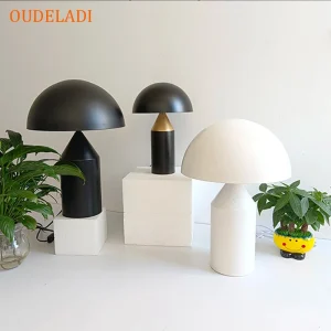 Đen Bắc Âu Sắt Nấm Đèn Bàn Vàng Trang Trí Nhà Phòng Khách Nghiên Cứu Phòng Ngủ Ánh Sáng G9 Giao Diện Để Bàn Chân Đèn Ngủ đèn
