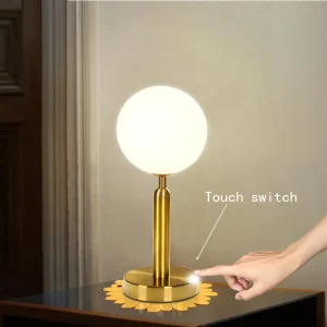 Đèn bàn bóng thủy tinh Bắc Âu có công tắc cảm ứng được sử dụng cho bàn trang điểm học tập Chiếu sáng phát sóng trực tiếp Phòng ngủ Đèn bàn cạnh giường ngủ - Hình 4