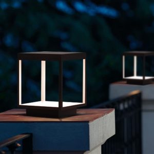 Đèn cột năng lượng mặt trời ngoài trời chống thấm nước Đèn sân vườn sân vườn biệt thự cổng cột Đèn tường ngoài trời hàng rào Đèn