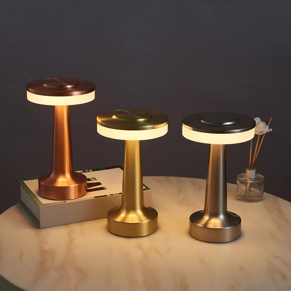 Đèn LED cảm ứng sạc bàn sáng tạo Ăn uống khách sạn Bar Bàn cà phê Đèn ngủ ngoài trời Đèn bàn trang trí phòng khách - Hình 2 Đèn LED cảm ứng sạc bàn sáng tạo Ăn uống khách sạn Bar Bàn cà phê Đèn ngủ ngoài trời Đèn bàn trang trí phòng khách - Hình 2