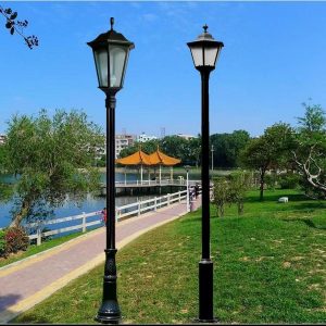 Đèn sân vườn Đèn đường ngoài trời công viên cộng đồng biệt thự đường trang trí cảnh quan cao 3 mét 4 mét cổng cực Đèn năng lượng mặt trời - Hình 2