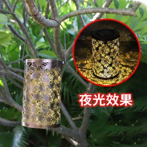 Đèn Sắt Rèn Năng Lượng Mặt Trời Đèn Ngoài Trời Rỗng Hoa Chiếu Di Động Đèn Lồng Sân Vườn Ngoài Trời Cảnh Quan Đèn Trang Trí Sân Vườn - Hình 2