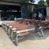 Ghế công viên băng inox cộng đồng phố thương mại Ghế băng đôi vuông chống ăn mòn Ghế ngoài trời bằng gỗ