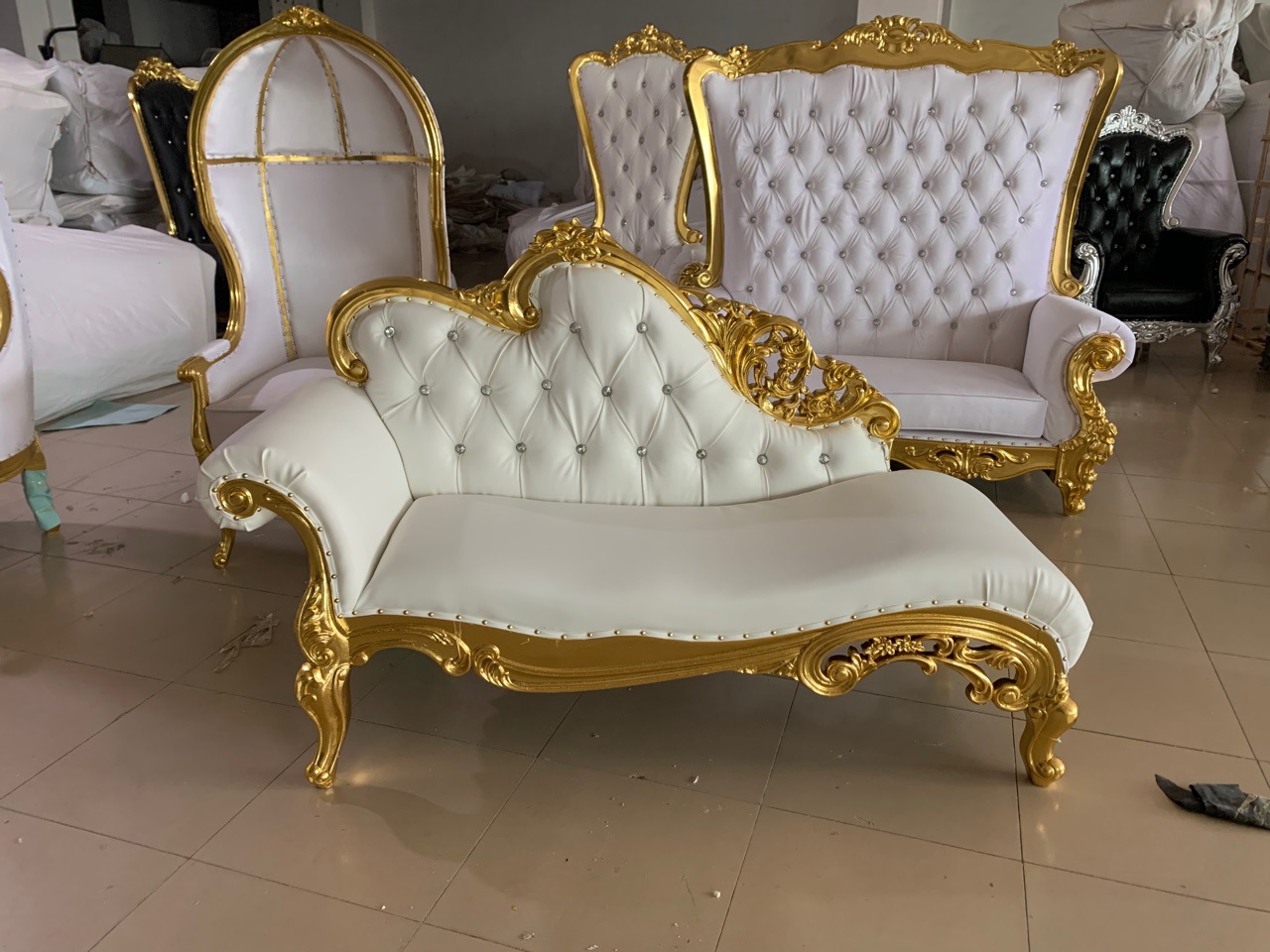 Ghế quý phi Các nhà sản xuất bán buôn ghế dài theo phong cách châu Âu, ghế sofa bằng gỗ chạm khắc, ghế tựa phòng ngủ, ghế dài, ghế dài làm đẹp - Hình 2 Ghế quý phi Các nhà sản xuất bán buôn ghế dài theo phong cách châu Âu, ghế sofa bằng gỗ chạm khắc, ghế tựa phòng ngủ, ghế dài, ghế dài làm đẹp - Hình 2
