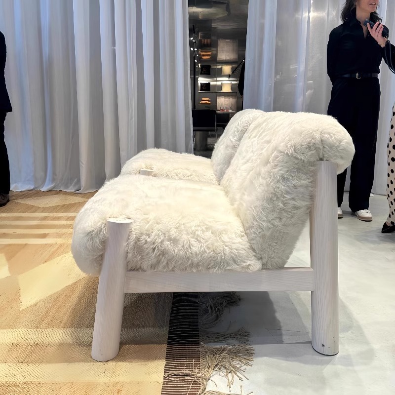 Ghế Sofa Đơn Gỗ Cao Cấp Tần Bì Bọc Vải Lông Cừu Cao Cấp - Hình 4 Ghế Sofa Đơn Gỗ Cao Cấp Tần Bì Bọc Vải Lông Cừu Cao Cấp - Hình 4